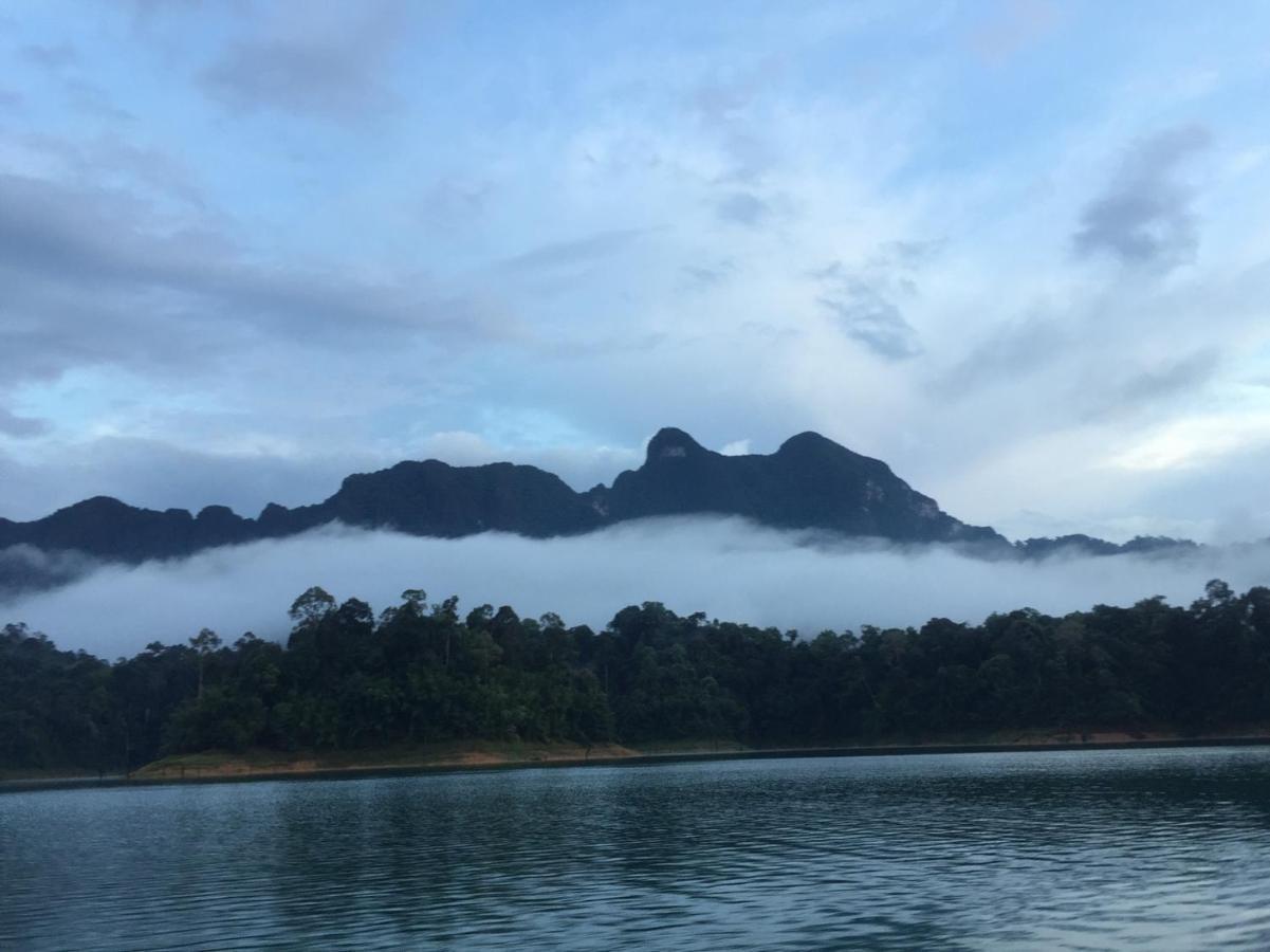 Khaosok Bamboo Huts Resort Khao Sok National Park Bagian luar foto